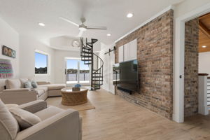  Photo 46