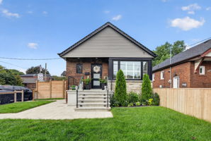346 O'Connor Dr, Toronto ON