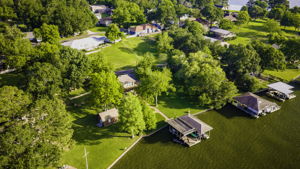  Photo 44