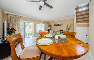 Dining Room 2-2