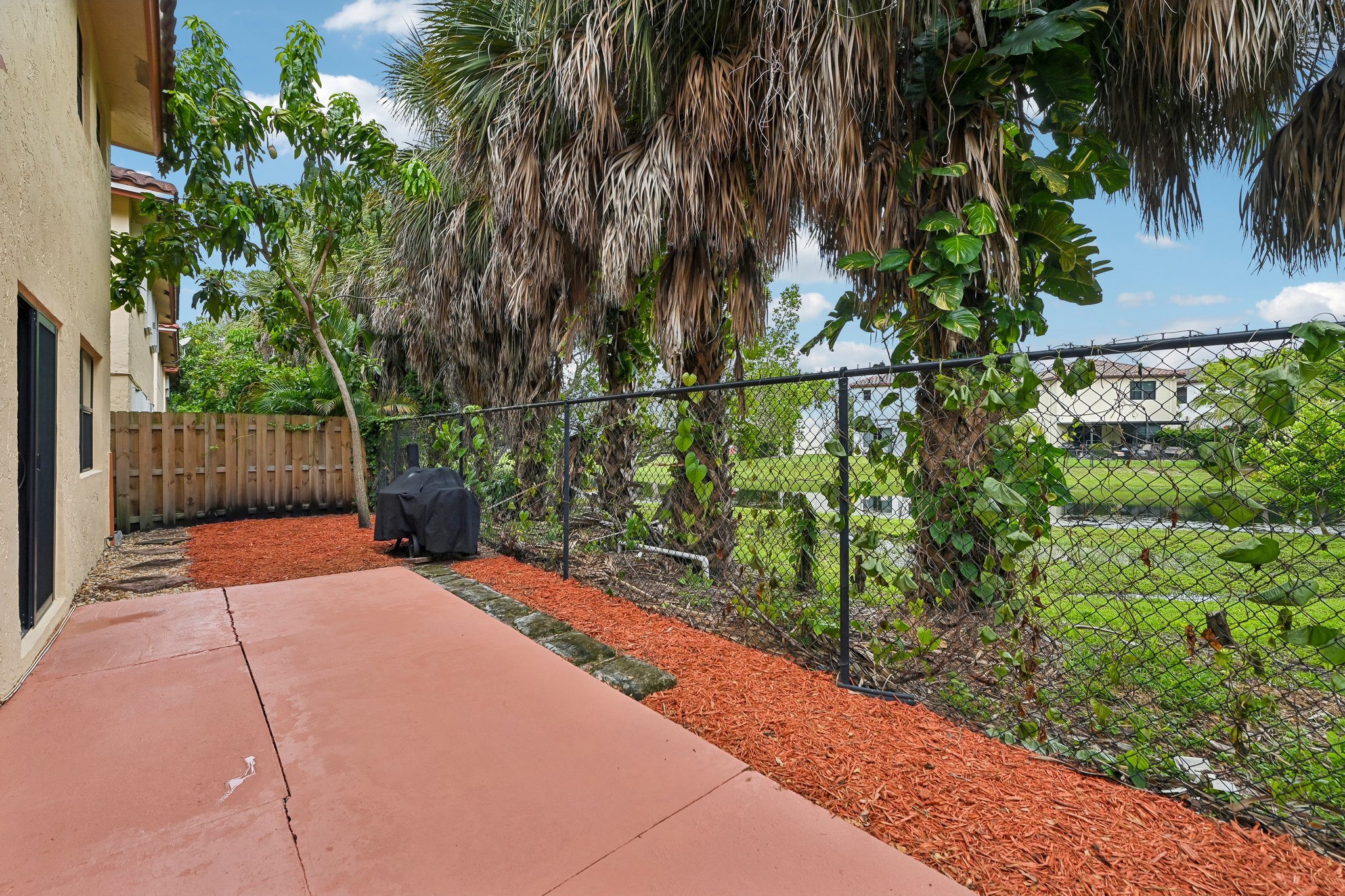 Cluster Rd-S2905-026.jpg