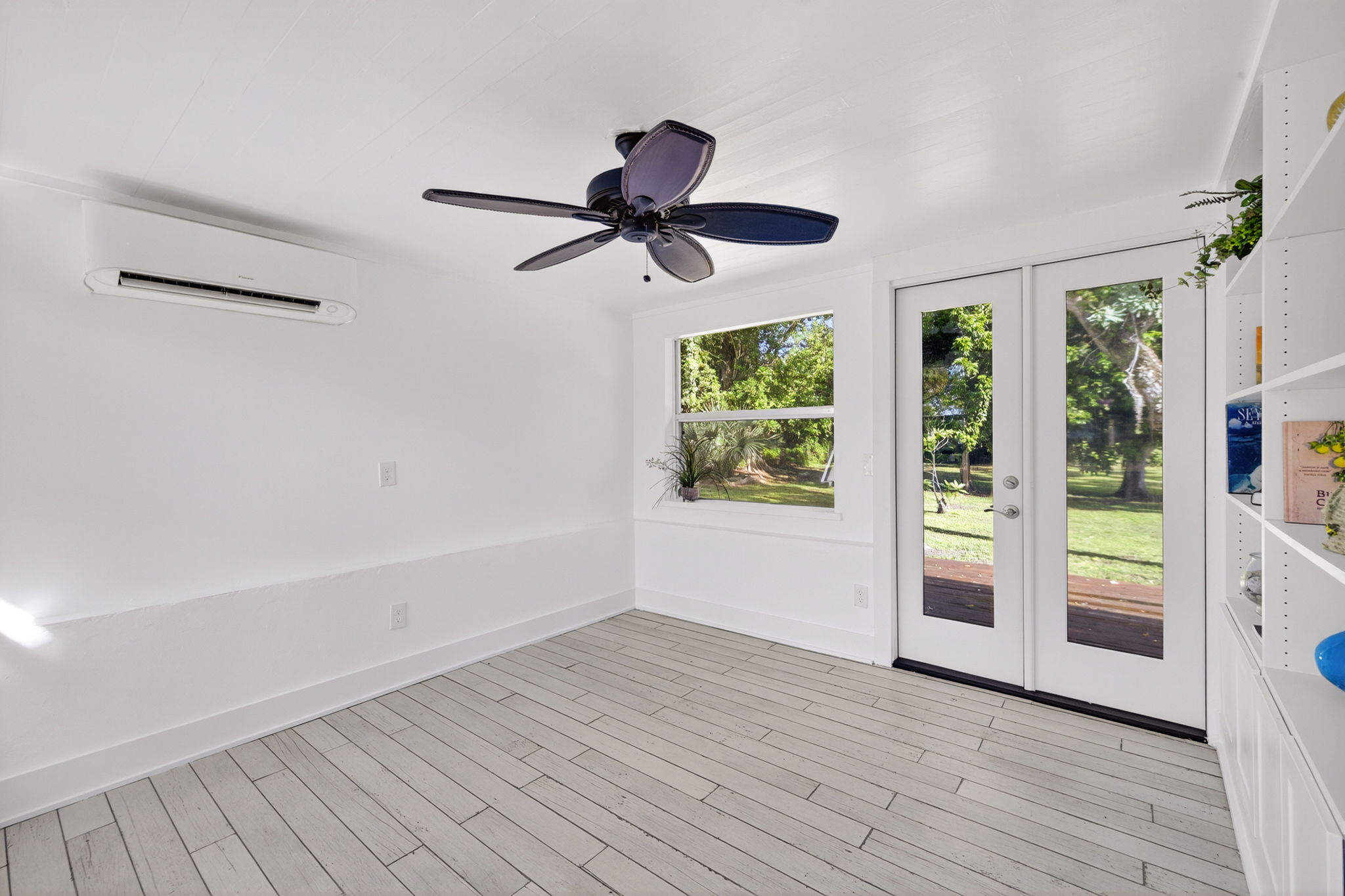 Guest Bedroom 2 - 1 of 2