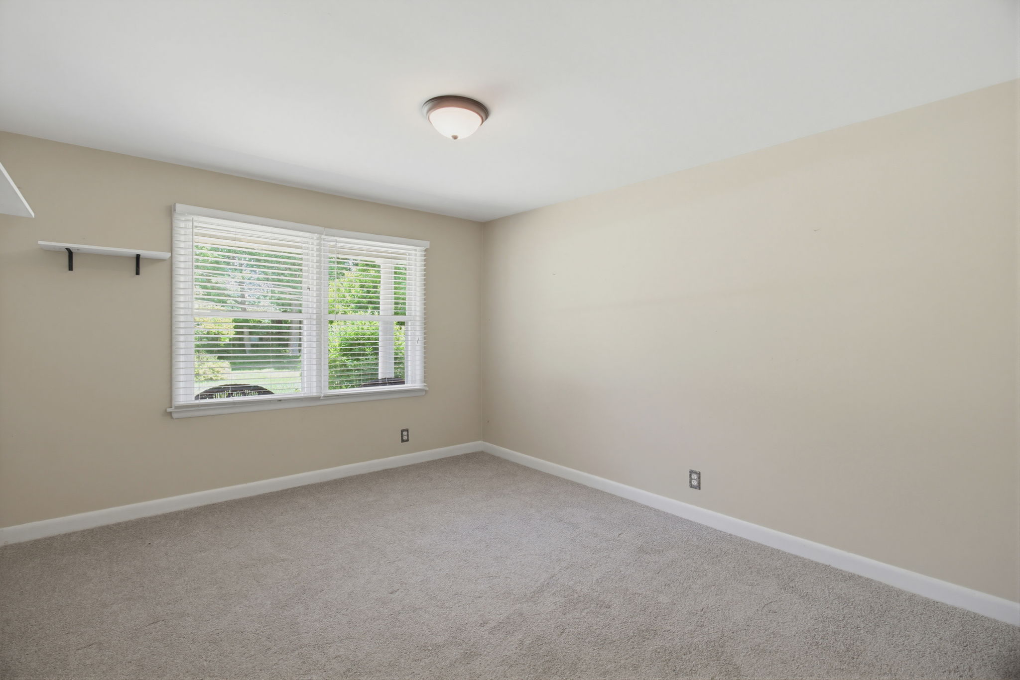 3462 Stimpson Dr-24