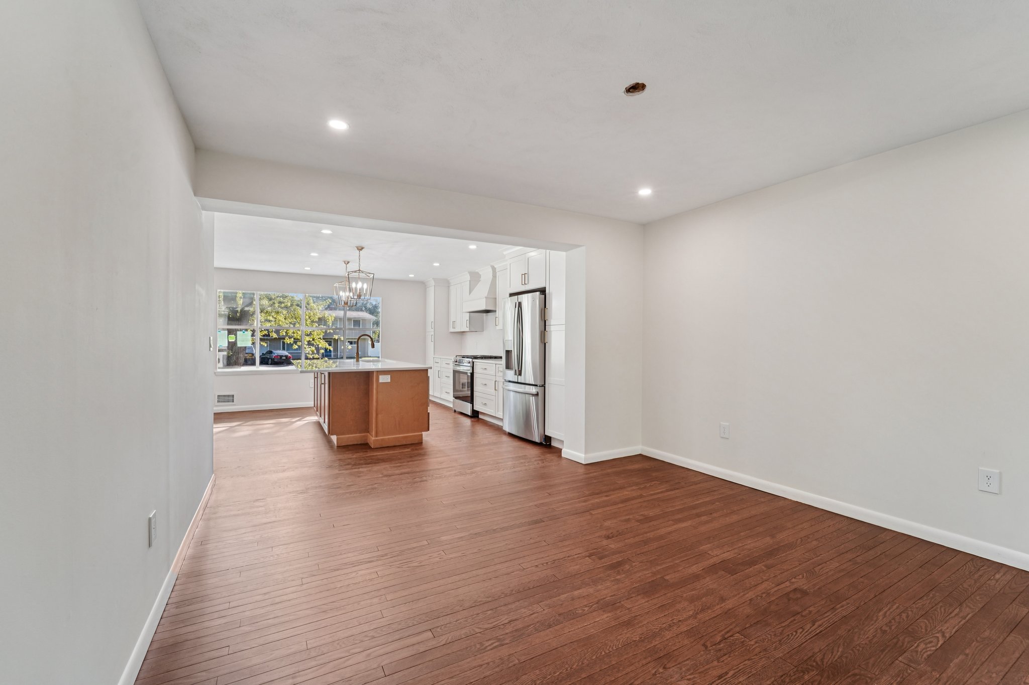 Curry St-S2808-013.jpg