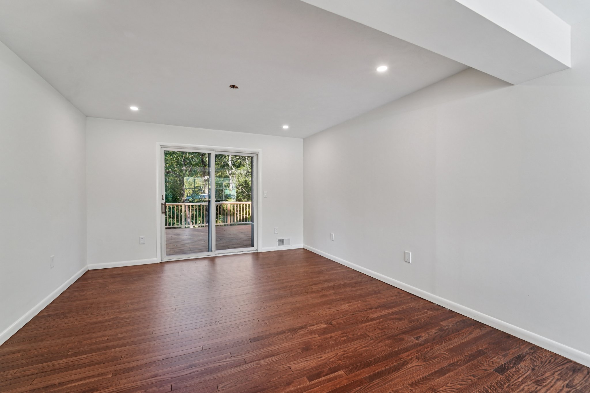Curry St-S2808-019.jpg