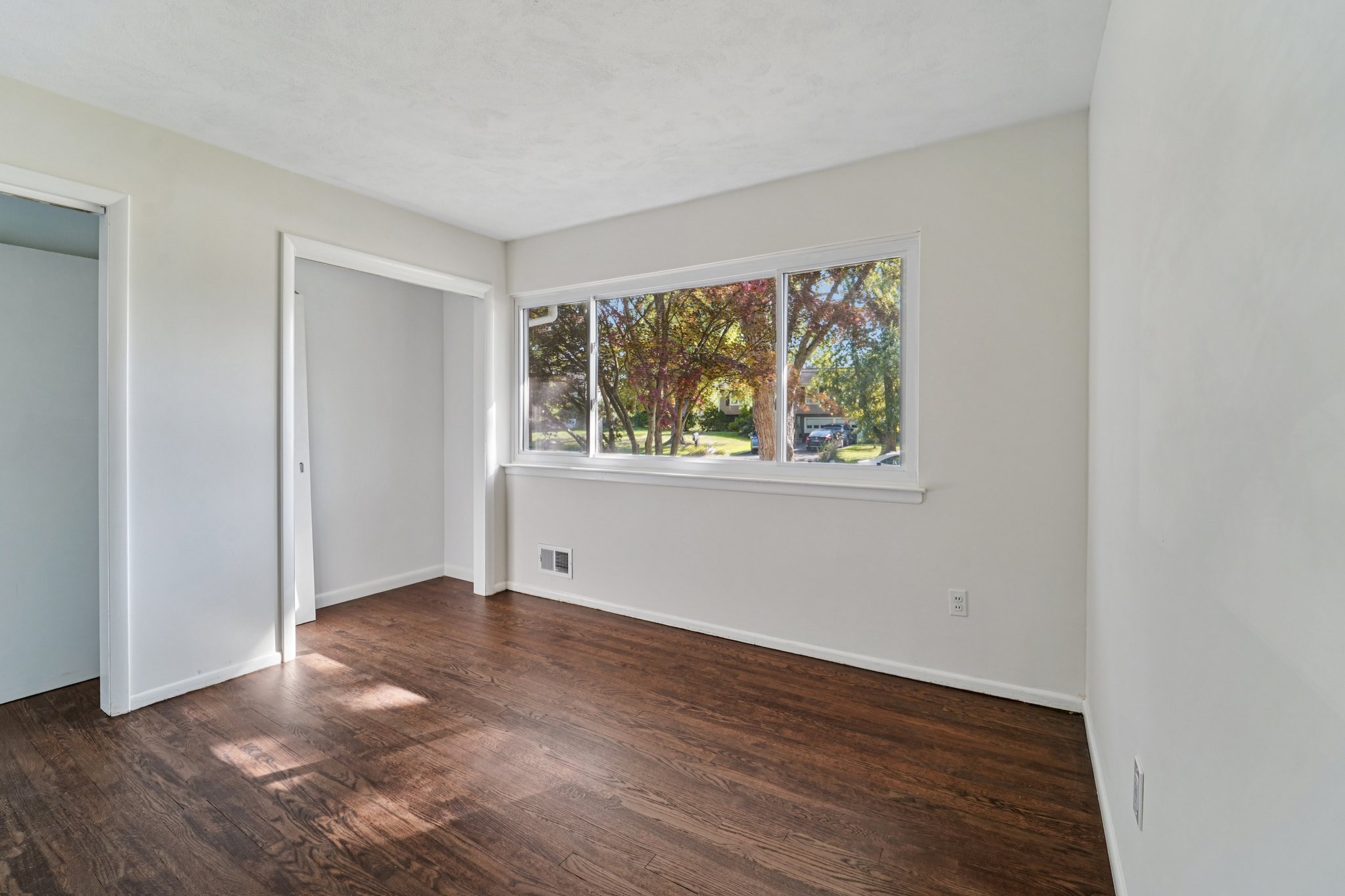 Curry St-S2808-034.jpg