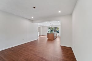 Curry St-S2808-012.jpg