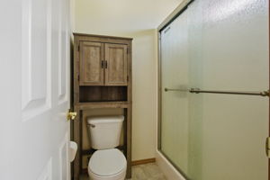  Photo 32