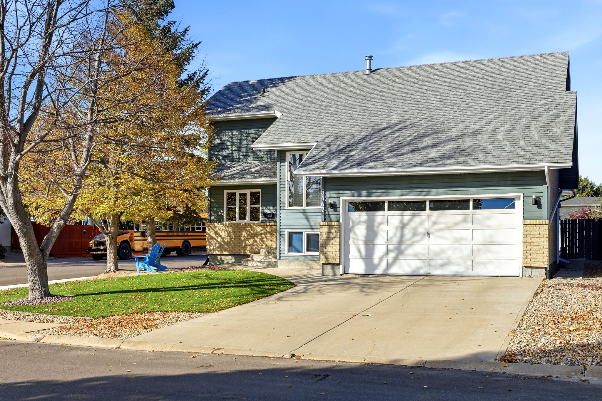 03. 3467 Phaneuf Cres. - Exterior Front