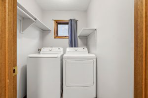 22. 3467 Phaneuf Cres. - Laundry