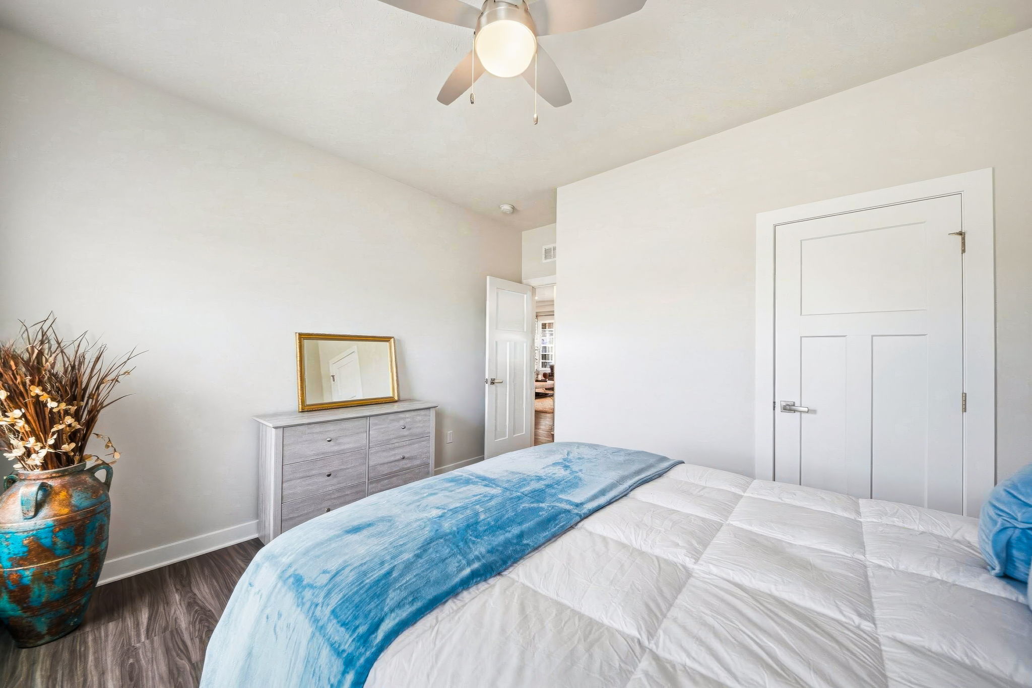 A.H.- 34681 N Legends Way, Grafton-25