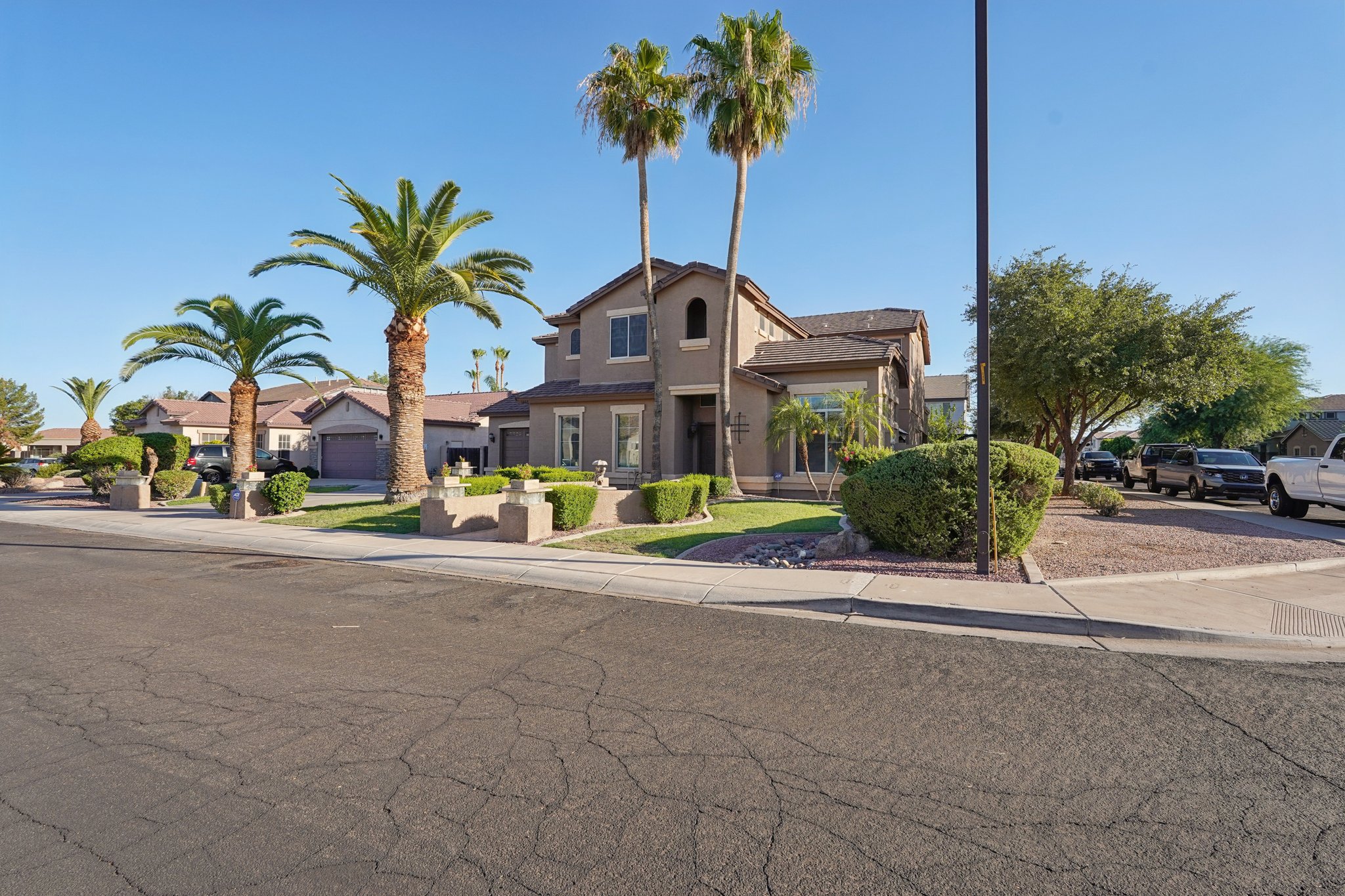 E Cabazon Ct-S2407-003.jpg