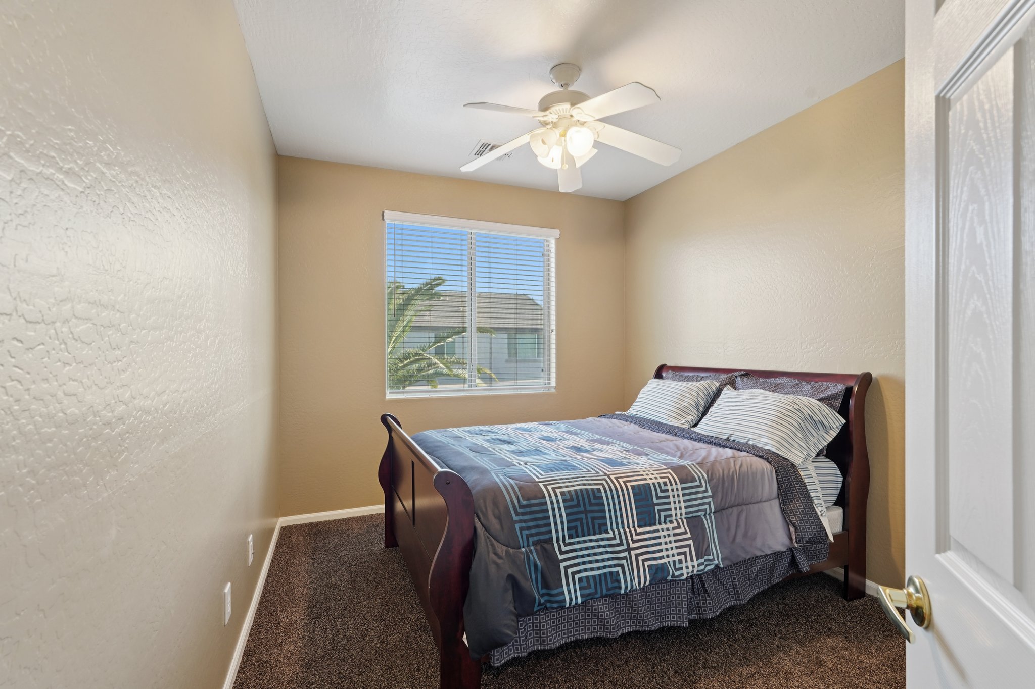 E Cabazon Ct-S2407-049.jpg