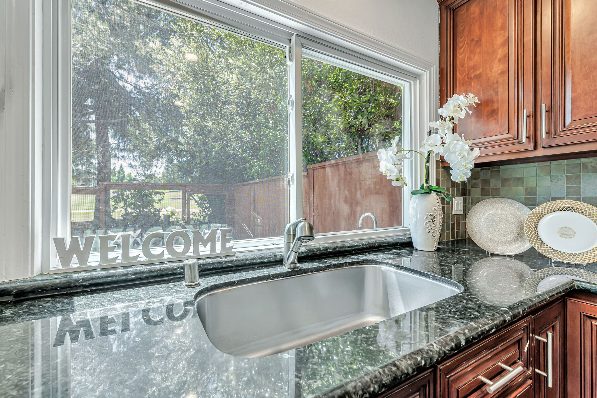 014_347 Kinross Dr