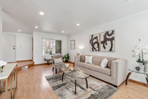 005_347 Kinross Dr