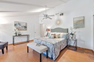 022_347 Kinross Dr