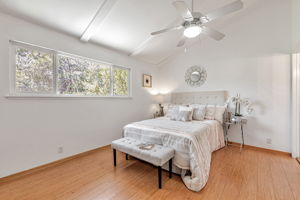 025_347 Kinross Dr