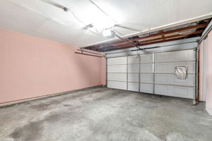 037_347 Kinross Dr