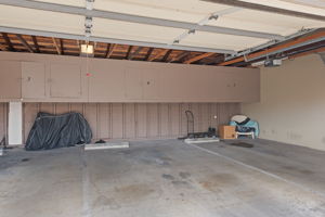 20 - Garage Interior