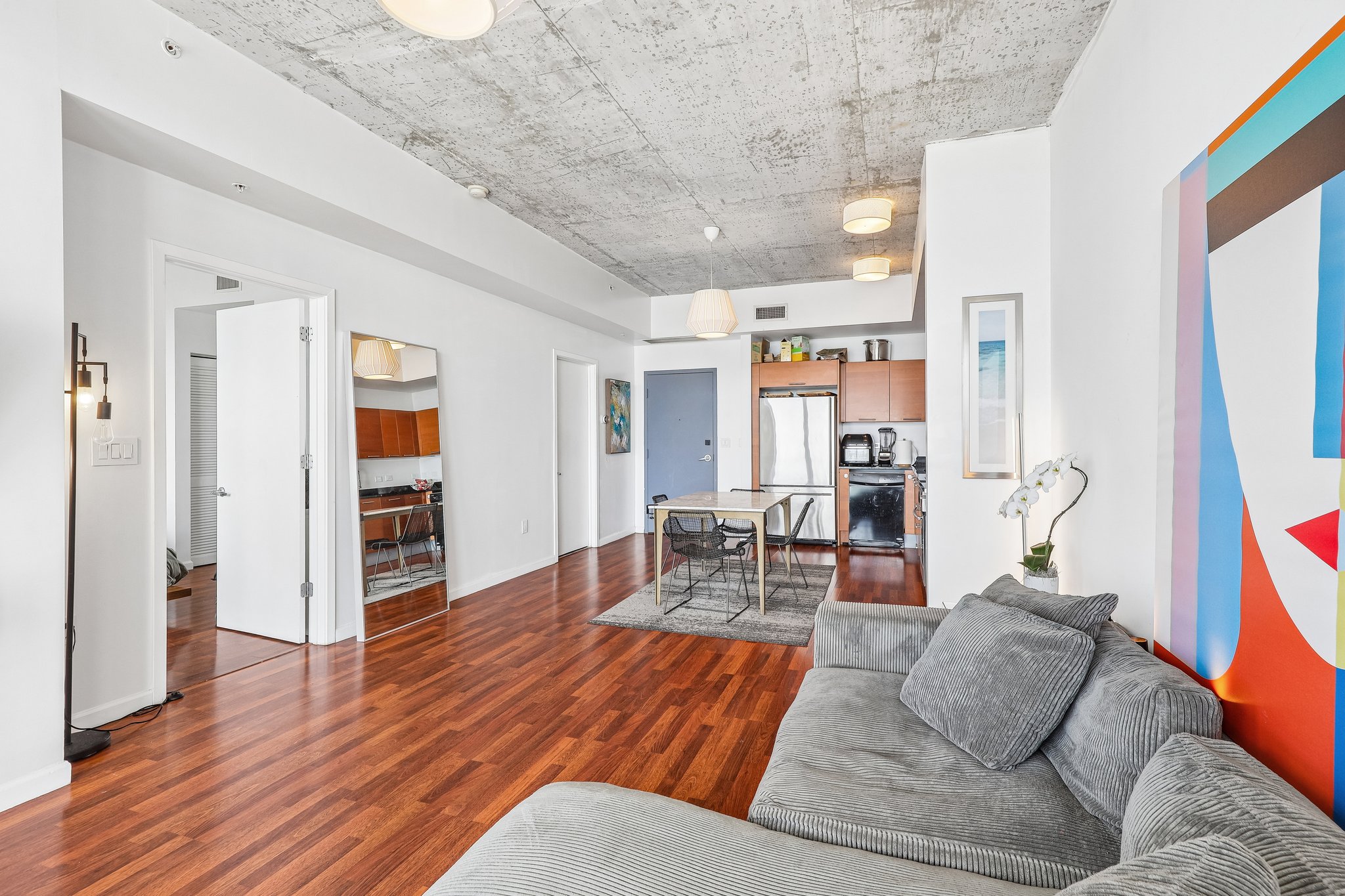 E Coast Ave H2503-S2504-005.jpg