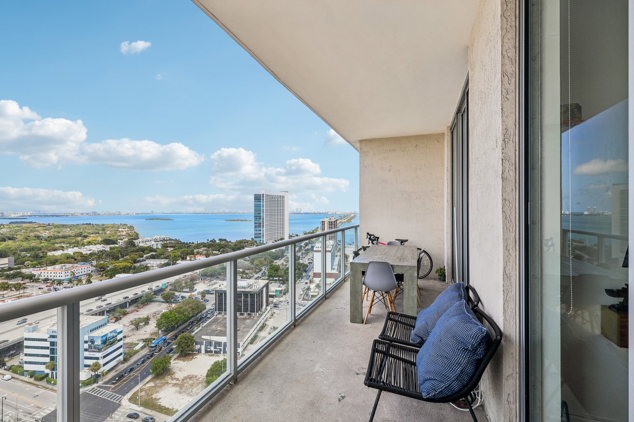 E Coast Ave H2503-S2504-019.jpg