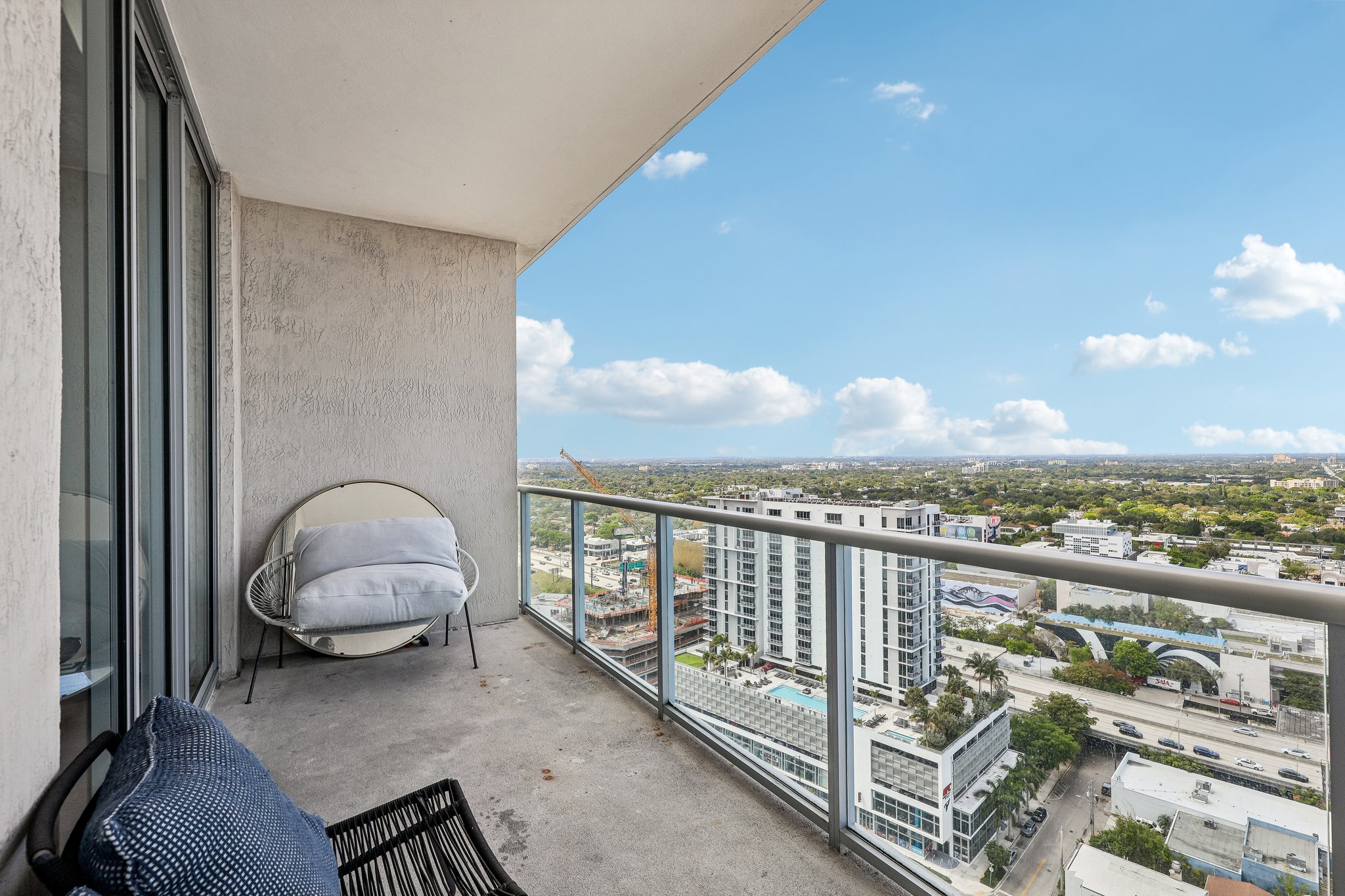 E Coast Ave H2503-S2504-022.jpg