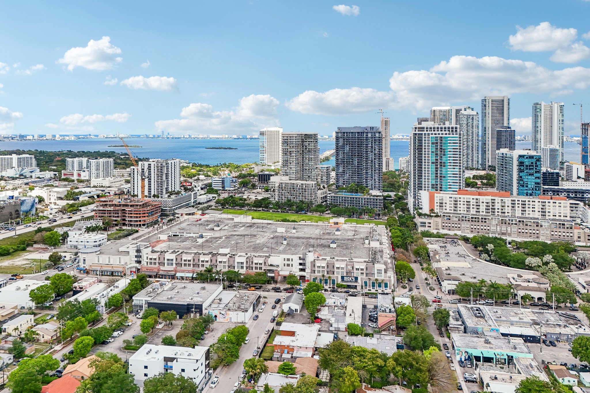 E Coast Ave H2503-S2504-029.jpg