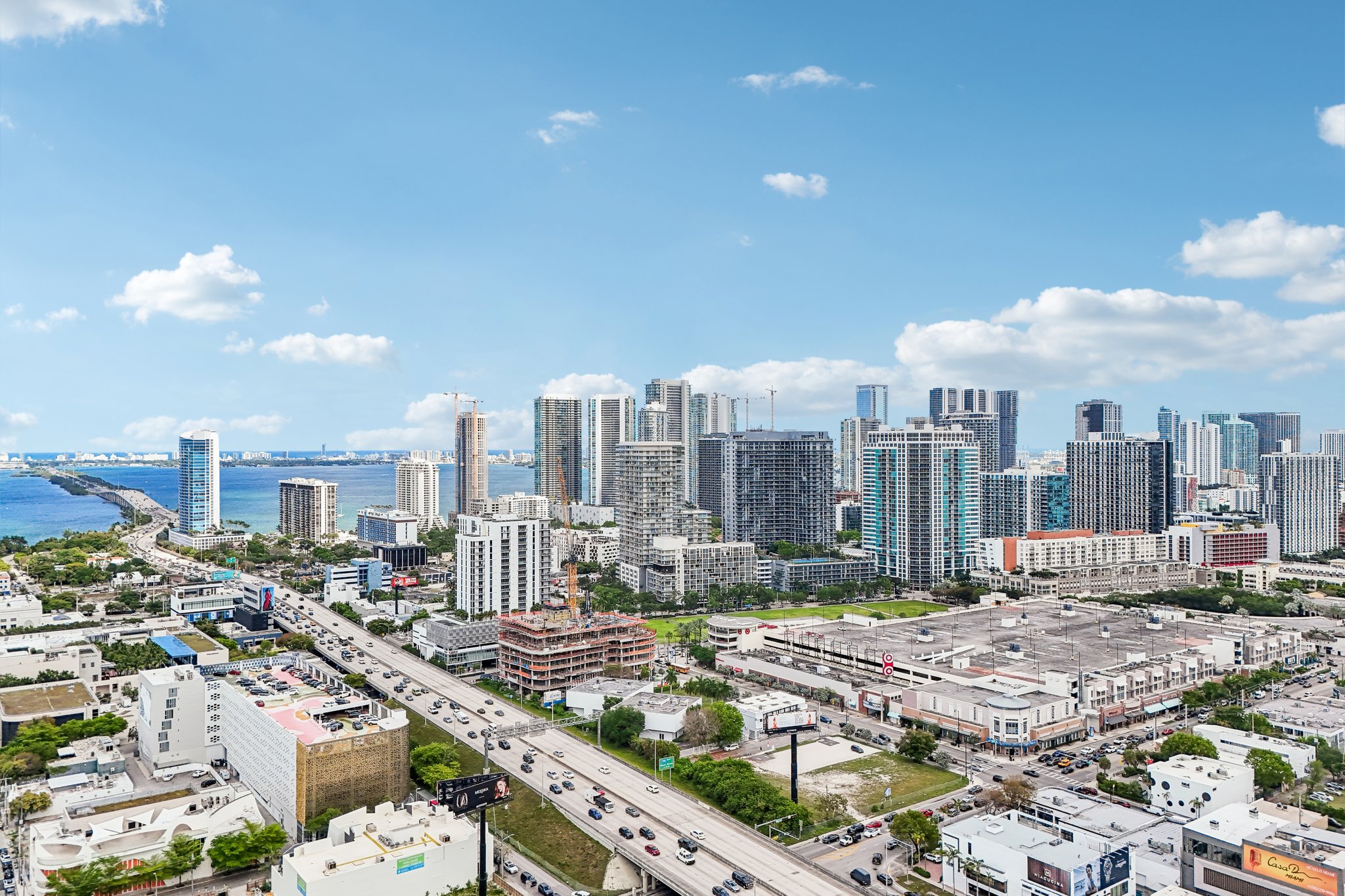 E Coast Ave H2503-S2504-030.jpg