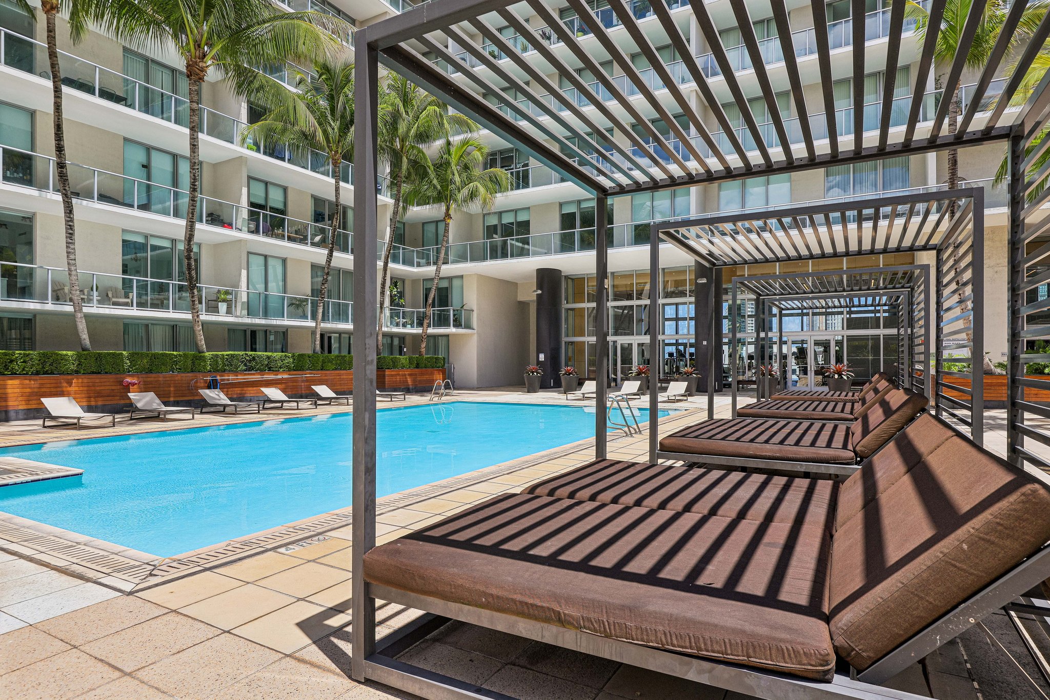 E Coast Ave H2503-2504-922.jpg