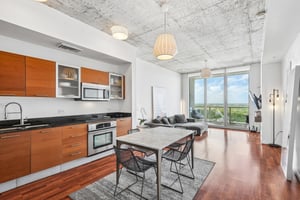 E Coast Ave H2503-S2504-008.jpg
