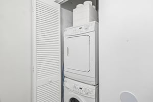 E Coast Ave H2503-S2504-018.jpg