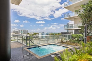 E Coast Ave H2503-2504-915.jpg