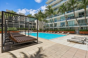 E Coast Ave H2503-2504-917.jpg