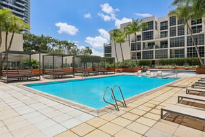 E Coast Ave H2503-2504-919.jpg