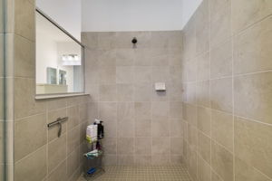  Photo 52