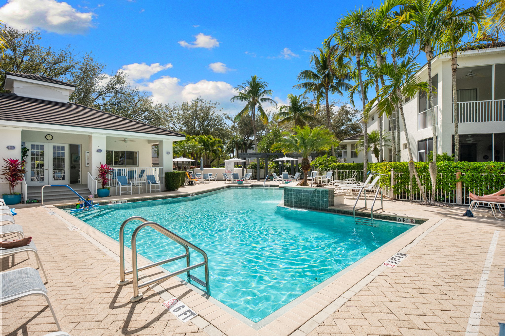 The Pointe Clubhouse & Pool