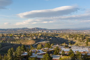 3471 Skyline Blvd, Reno, NV 89509, USA Photo 5