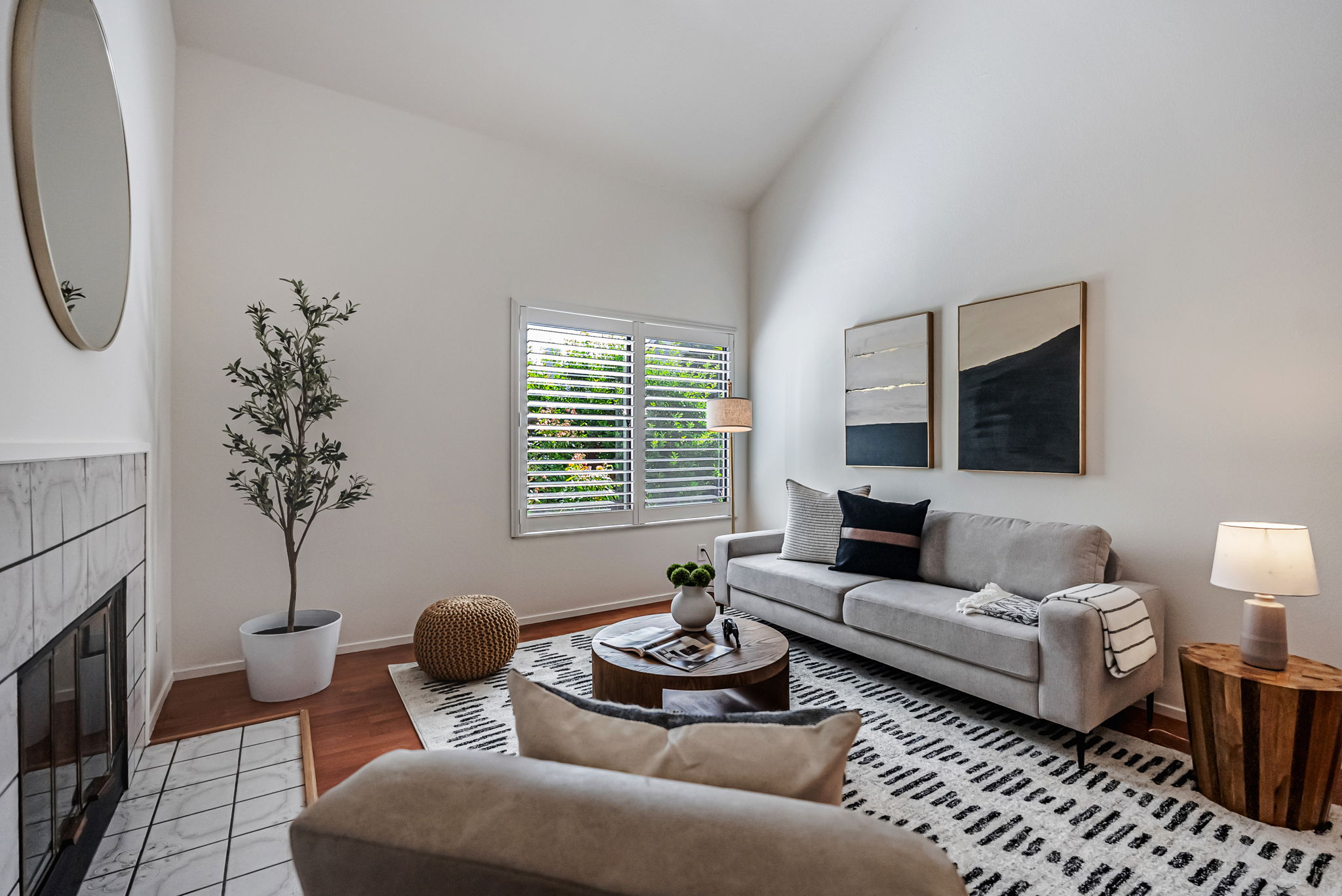 008_34722 Siward Dr