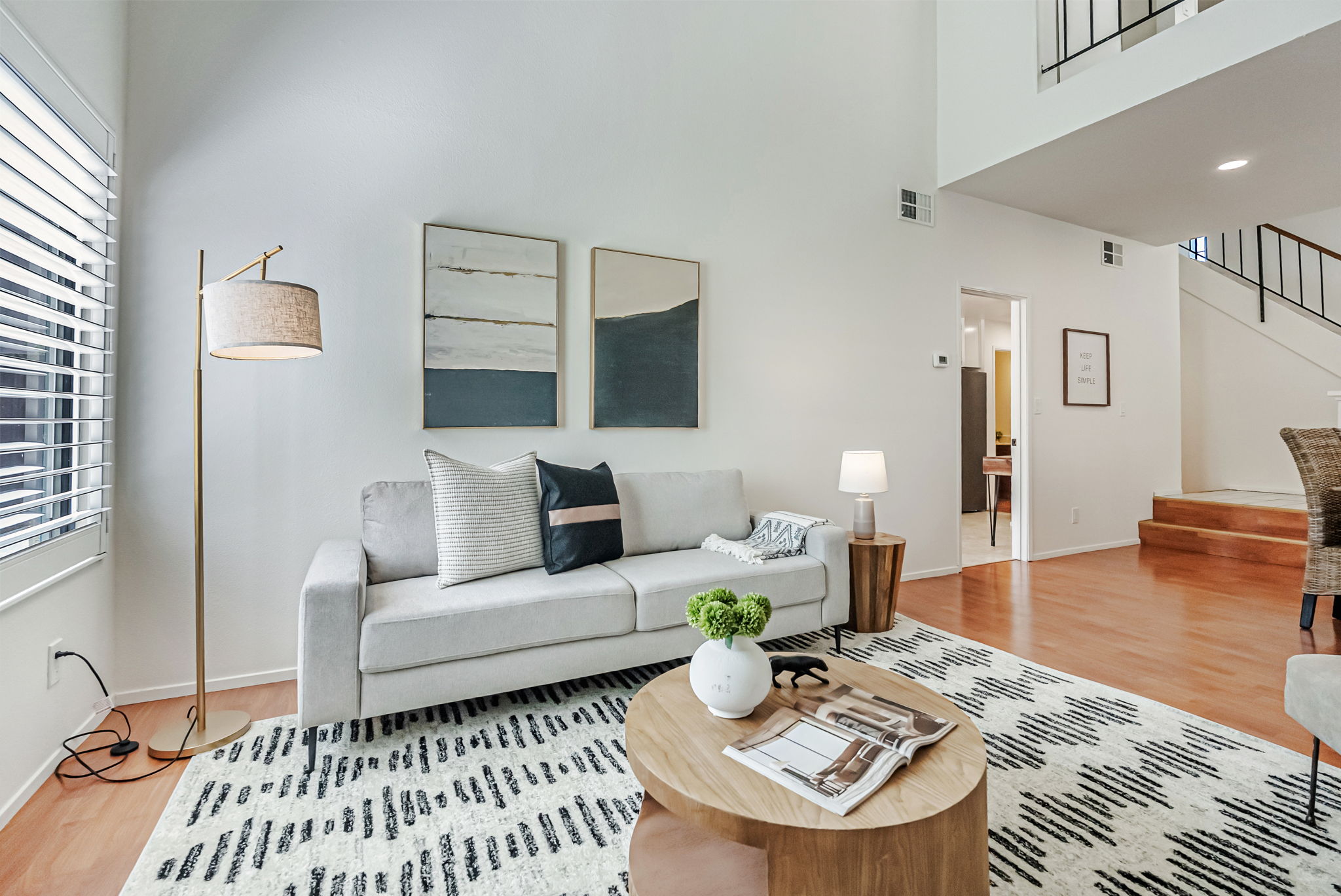 010_34722 Siward Dr