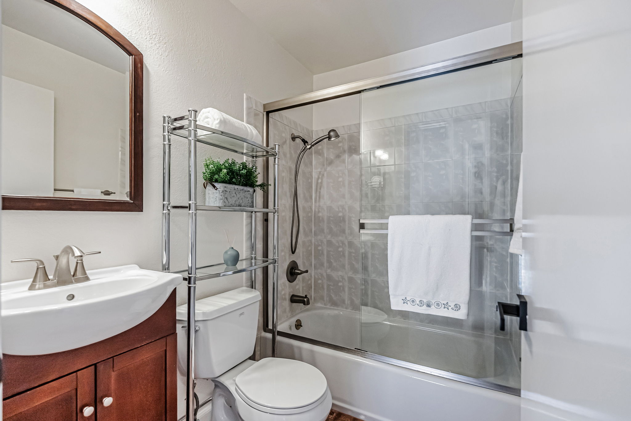 039_34722 Siward Dr