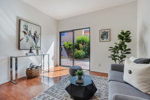 013_34722 Siward Dr
