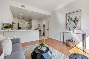 015_34722 Siward Dr
