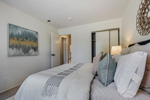 033_34722 Siward Dr