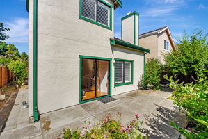 045_34722 Siward Dr