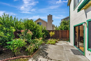 047_34722 Siward Dr
