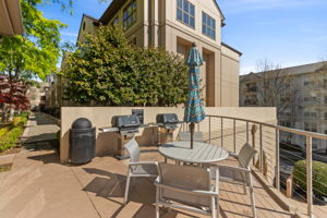 Building - Sun Terrace