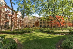 Building - Courtyard