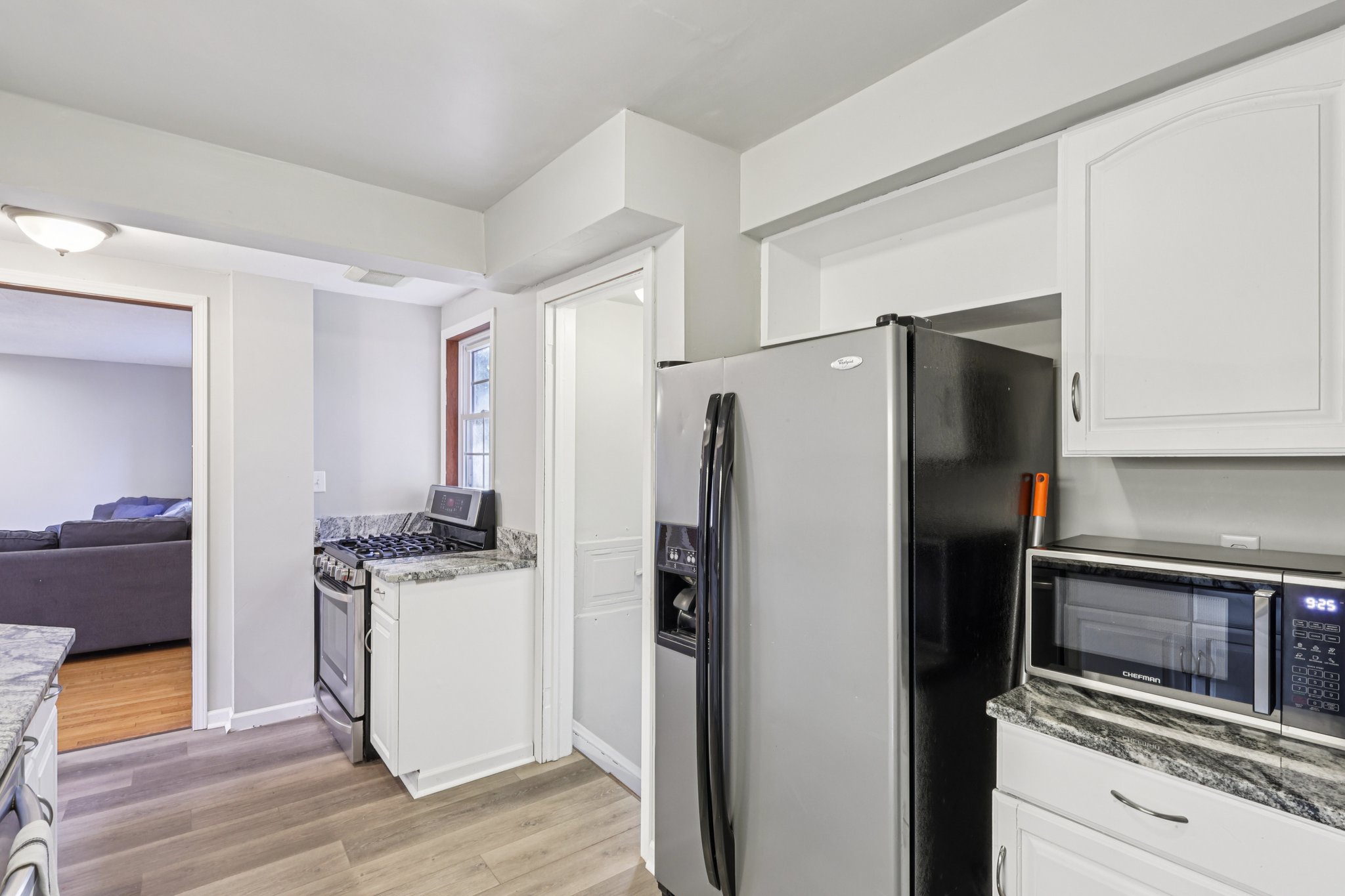 W 145th St-S1810-021.jpg