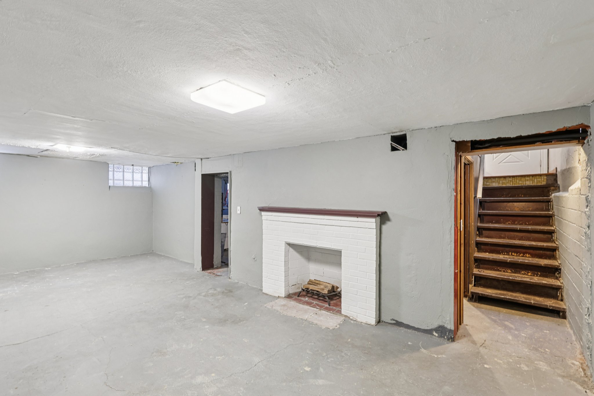 W 145th St-S1810-028.jpg