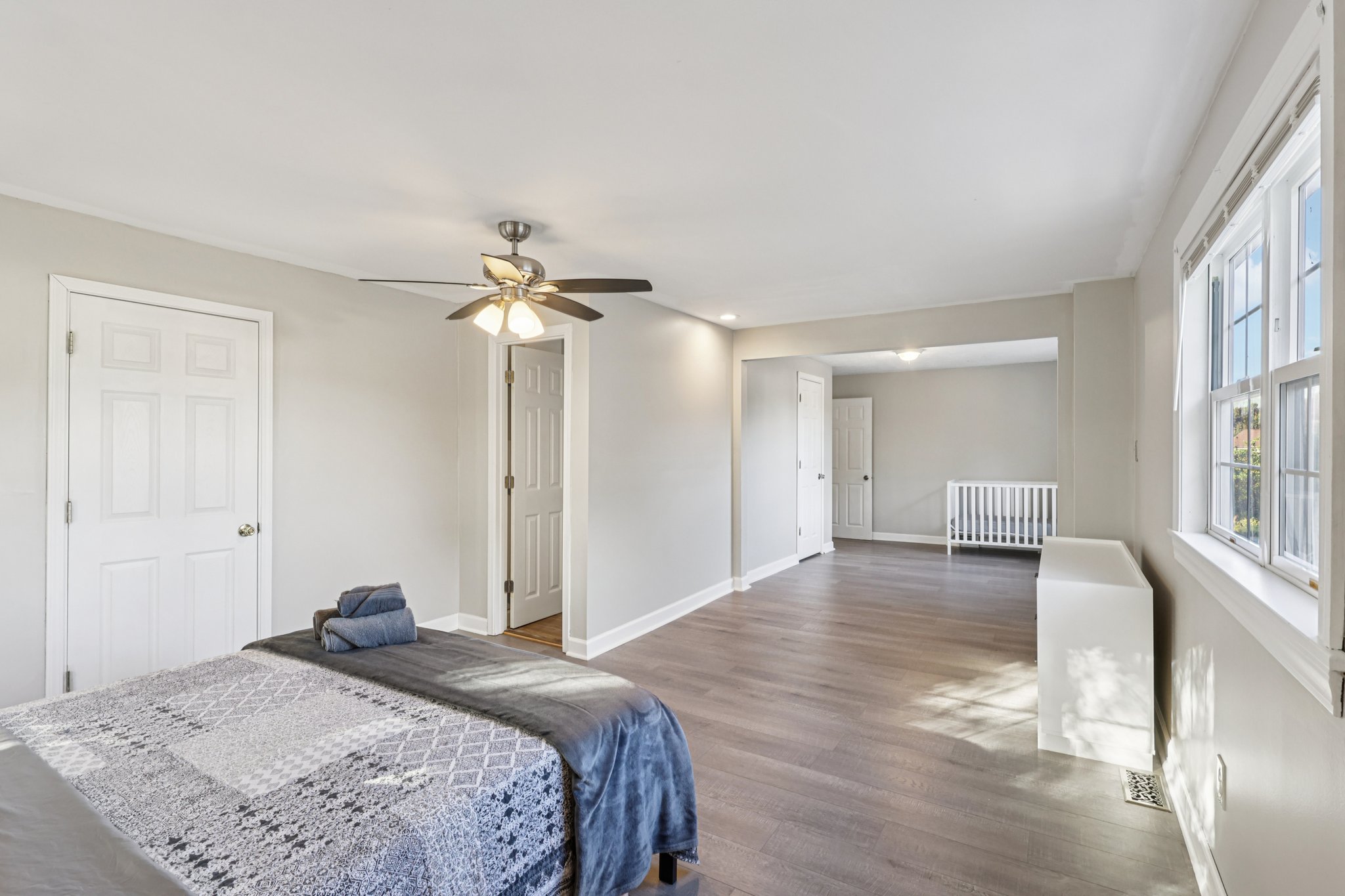 W 145th St-S1810-042.jpg